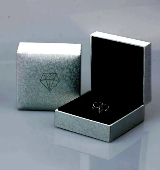 Luxury Earring Boxes6 555x592