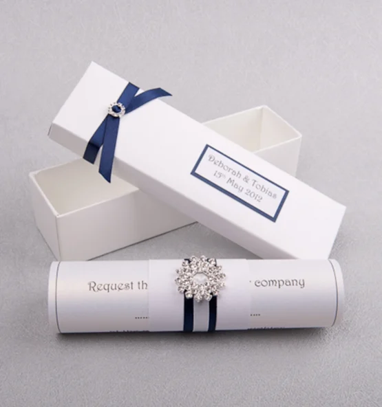 Luxury Invitation Boxes2 1 555x592