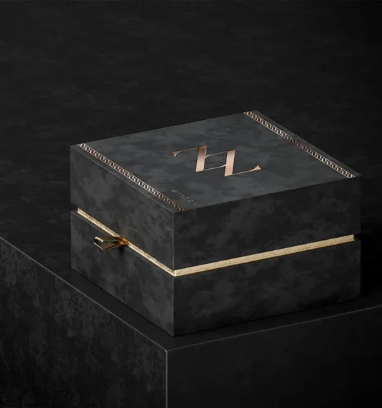 Luxury one piece boxes3 1 555x592