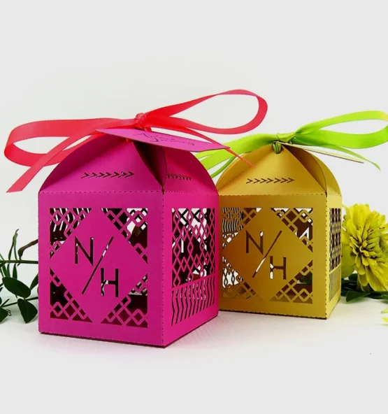 FAVOUR BOXES 4 555x592