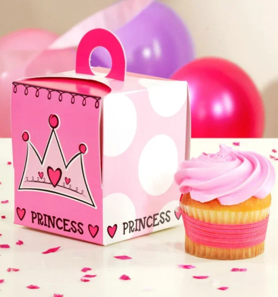 cupcake boxes 2 555x592