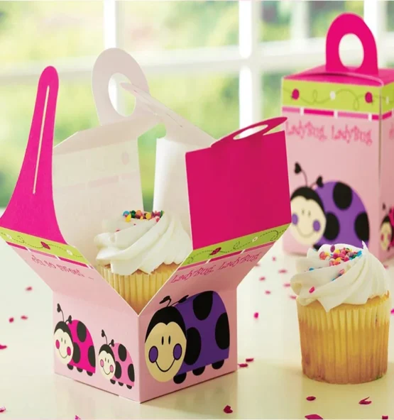 cupcake boxes 4 555x592